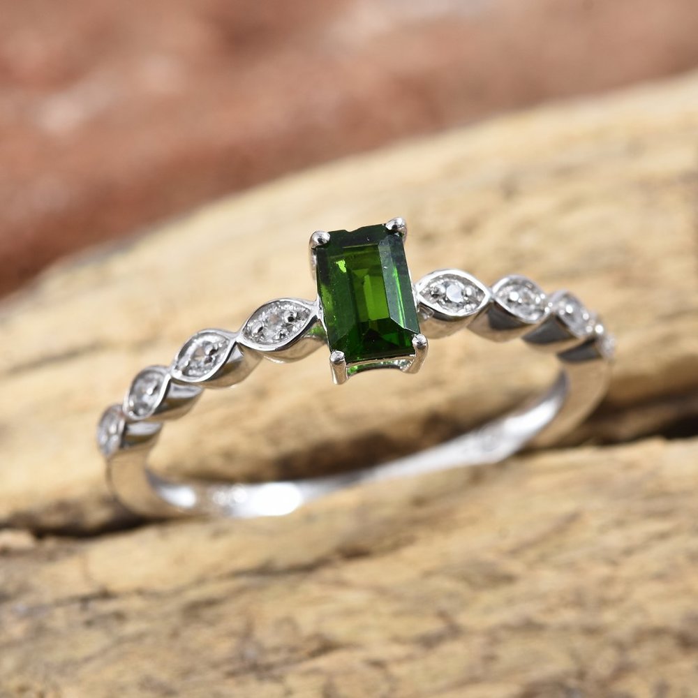 REAL Emerald--Size 9